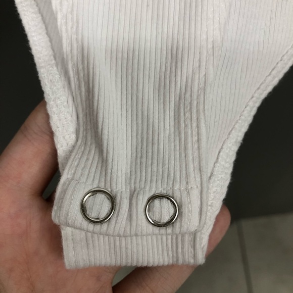 Forever 21 White Long Sleeve Bodysuit - Picture 3 of 3